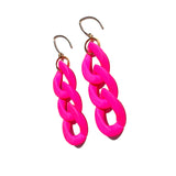 MPR x THE IMAGINARIUM: Short Curb Chain Link Hooks in Neon Pink